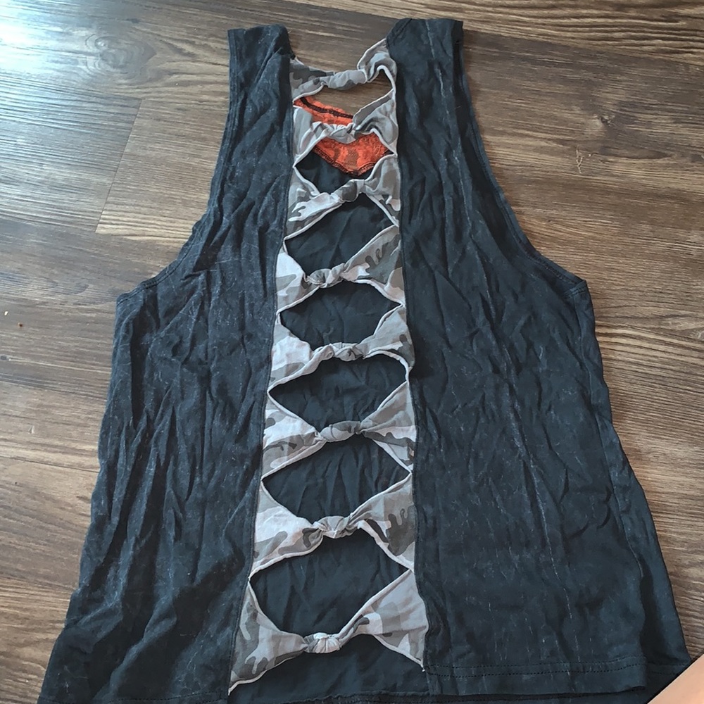 Affliction Tank - Picture 5 of 5